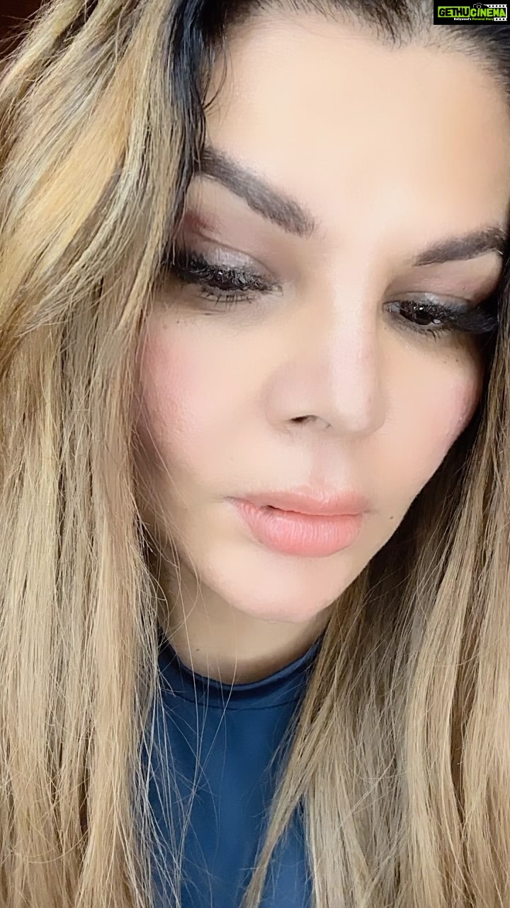 Rakhi Sawant Instagram Mode off Gethu Cinema