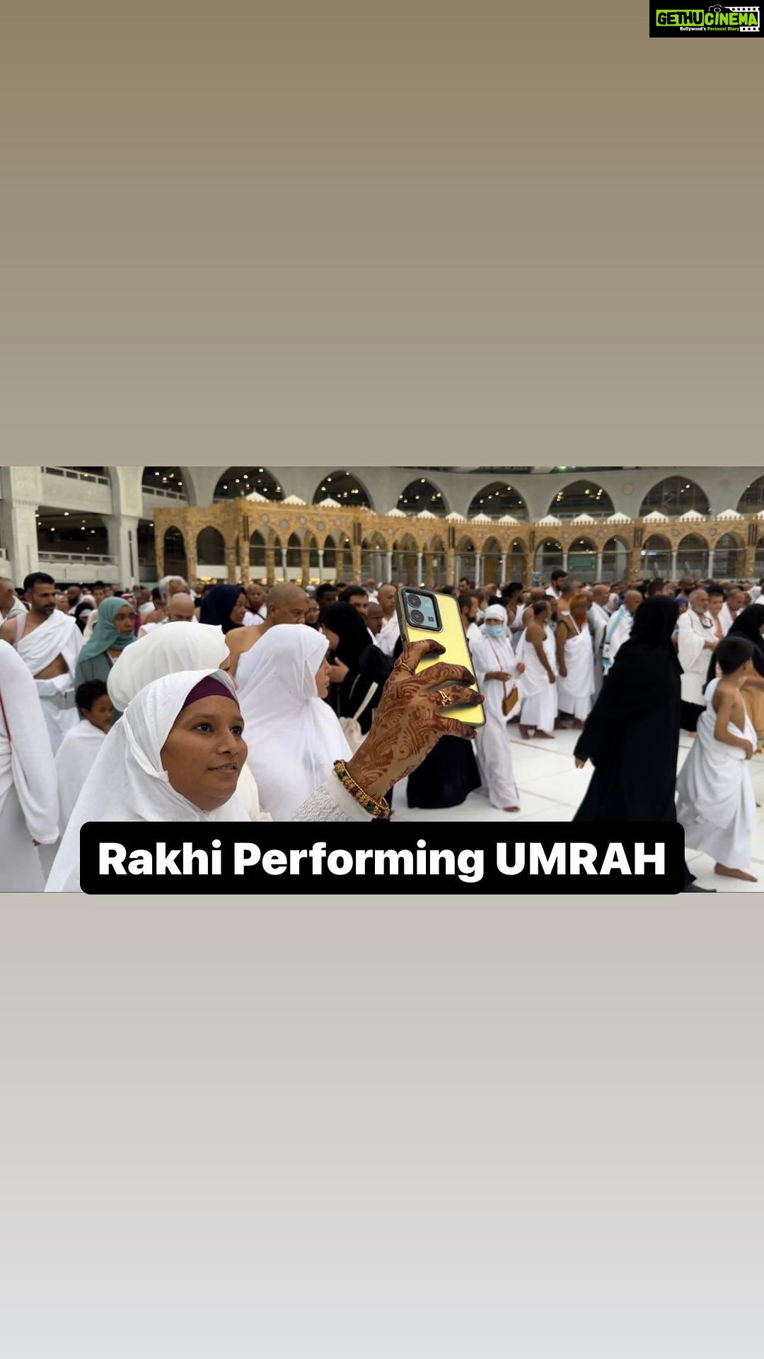 Rakhi Sawant Instagram - “Kea Hua Wada Nibhaya” Behan @rakhisawant2511 / Fatima Umrah Mubarak .. @waahiidalikhan @shaistaalikhanofficial #waahiidalikhan #mecca #makkah #makkahalmukarramah #rakhisawant #waahiidalikhan Makkah Masjid-ul-Haram