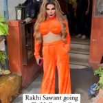 Rakhi Sawant Instagram – Rakhi Sawant on her plans of going to Hollywood!

.
Follow: 👉🏼 @bollywoodsocietyy
Contact/Enquiry: @digitalsukoonn 
.
.
.

#bollywoodsociety   #reelsinstagram  #reelsIndia #reelitfeelit #reelkarofeelkaro  #reelsvideo #instagramreels #reelsviral #reels  #reel #rakhisawant