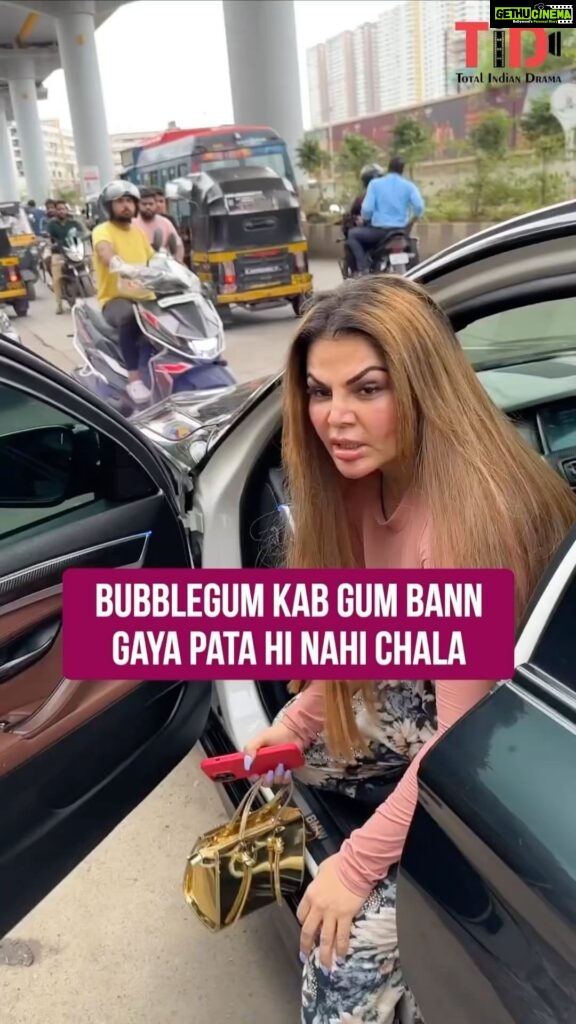 Rakhi Sawant Instagram - Lagta hai bachpan me nigli hu BUBBLE-GUM nikli nahi bahar . . . . . . . . . . #totalindiandrama #tid #rakhi #rakhisawant #bollywood #comedy #funny #bubblegum #bubblegummers Mumbai, Maharashtra