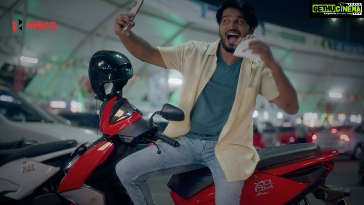 Rakshan Instagram - XOOM into the fun of adventure, excitement and thrill as you embrace the power of Industry and segment first features like Corner Bending lights, Bigger-wider tyres, and lightning-fast acceleration. Discover the incredible experience with Hero XOOM. GOBIG GO XOOM #GOBIGGOXOOM