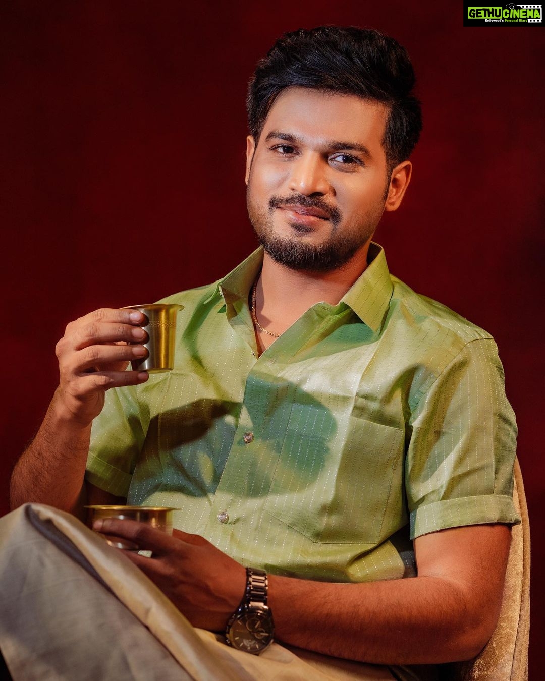 Rakshan - 196.4K Likes - தமிழ் புத்தாண்டு வாழ்த்துக்கள் @fifthanglestudios