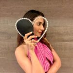 Rakul Preet Singh Instagram - I’m all hearts for this collection 🖤🖤 Haute Dreams: AiSPi at Manish Malhotra The AiSPi trunk show is back with a bedazzling, bold, glamorous collection of handbags and sunglasses for 3 days only! 5th August at the Manish Malhotra Flagship in Hyderabad 6th and 7th August digitally pan India   @aispi.co @manishmalhotra05 @manishmalhotraworld
