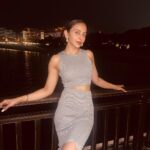 Rakul Preet Singh Instagram - Look at the stars , see their beauty and in that beauty see yourself 🤍 Magical nights at @anantaradubai #anantaradubai Anantara The Palm Dubai Resort