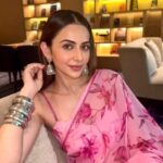Rakul Preet Singh Instagram - Think pink 💕