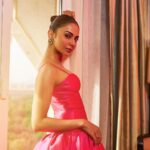 Rakul Preet Singh Instagram - How much pink is too much pink 💖 Outfit @gauriandnainika Jewellery @h.ajoomal Styled by @anshikaav Assisted by @roshiijain @bhatia_tanisha Make up @im__sal Hair @aliyashaik28 Photos @banjaariii