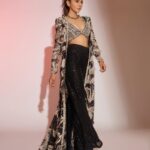 Rakul Preet Singh Instagram – Glam and grace 🖤🖤🖤
Outfit @ritikamirchandani
Necklace @khannajewellerskj
Ring @goldsmiths_jewellery
Bag @houseofvian
Footwear @aprajitatoorofficial
Styled by @anshikaav
Assisted by @roshiijain @bhatia_tanisha
Makeup @Shaylinayak
Hair @tinamukharjee
Shot by @kaasastudio