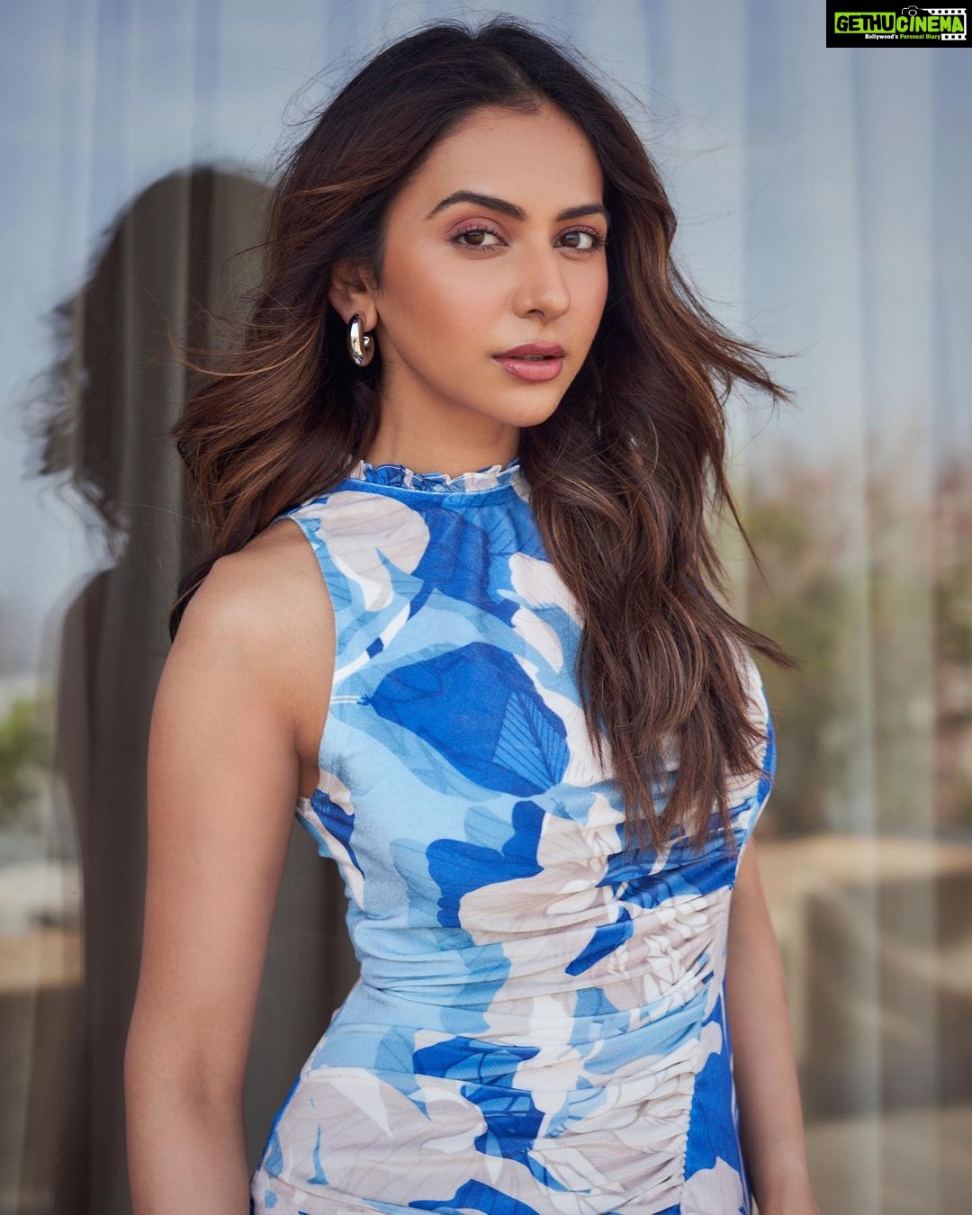Rakul Preet Singh Instagram - βI LOVE YOU β all ππ #promotions 16june on #jiocinemaapp Outfit @mandirawirkhq Jewellery @sonisapphire Footwear @charleskeithofficial Styled by @anshikaav Team @roshiijain @bhatia_tanisha Hair @tinamukharjee Makeup @im__sal Shot by @kaasastudio