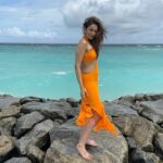 Rakul Preet Singh Instagram - Mermaid 🍊🧡 @makeplansholidays @patinamaldives #makeplansholidays #patinamaldives Patina Maldives