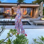 Rakul Preet Singh Instagram - Magic light magic moments ❤️❤️ @makeplansholidays @patinamaldives #makeplansholidays #patinamaldives Patina Maldives