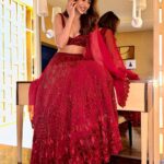 Rakul Preet Singh Instagram - Mud mud ke na dekh ❤️ Outift @mehakmurpanalabel Jewellery @mozaati Styled by @anshikaav Assisted by @tanazfatima Makeup @im__sal