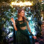 Rakul Preet Singh Instagram - Naach gaana and bling 🤍 #familywedding
