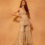 Rakul Preet Singh Instagram – Desi never goes wrong 💕 

Outfit- @taruntahiliani 
Earring – @silverbycuriocottage 
Ring- @minerali 
Juttis- @fizzygoblet
Styled by @stylebyami with @garimagarg14