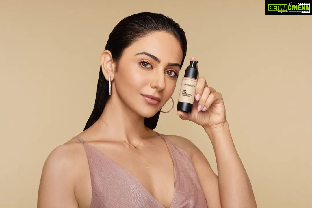 Rakul Preet Singh Instagram - For my dewy and flawless skin, I trust Coloressence HD Foundation that is waterproof and especially curated for all types of Indian skin tones. Go shop for this pocket friendly foundation at www.coloressence.com . #rakulxcoloressence #foundationmakeup #waterproofmakeup
