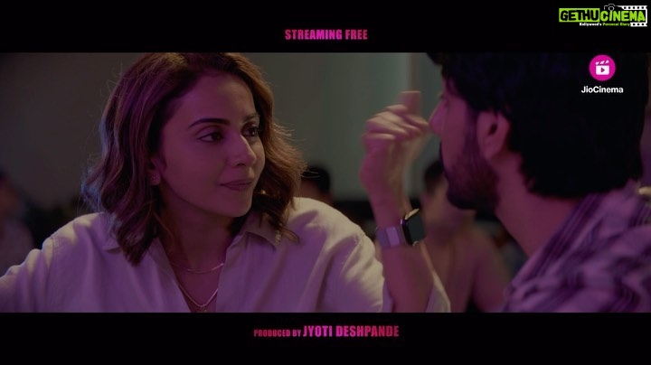 Rakul Preet Singh Instagram - Mohabbat hai, toh shiddat bhi hogi. Witness a story of love without limits, that will leave you stunned. Watch #ILoveYou, now streaming free on #JioCinema. #ILoveYouOnJioCinema @rakulpreet @pavailgulati @akshay0beroi @nikmahajan #JyotiDeshpande @sunirkheterpal @gauravbose_vermillion @officialjiostudios @athenaenm @thevermillionworld @saregama_official