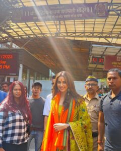 Rakul Preet Singh Instagram - Time to thank the almighty for his blessings. We are extremely happpppy that you all have so much love to our film ❤️🙏🏻🙏🏻#Siddhivinayak #ChhatriwaliOnZEE5 #ganpatibappamorya