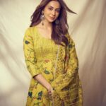 Rakul Preet Singh Instagram - Wild and Alive , chasing dreams in my mind 💜