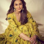 Rakul Preet Singh Instagram - Wild and Alive , chasing dreams in my mind 💜