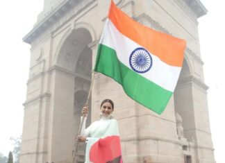 Rakul Preet Singh Instagram - #RepublicDay: For actor Rakul Preet Singh, Republic Day comes with a lot of emotions and nostalgia as it takes her back to the time when she watched the parade on television with her family. She is proud to accept that we, as a country, understand the meaning of celebrating the day in its true essence. “Whenever it has anything to do with any patriotic event or day, I feel very proud. I’m actually a hardcore patriotic person coming from an army background,” says Rakul as she poses at the India Gate exclusively for HT City. Interview by: @sugandharawal @hindustantimes Photos by @manojverma.4 #rakulpreetsinghofficial #rakulpreetsingh #republicdayindia #republicday #patriotism #indiagate #nationalflag #tricolor #HTCity #HTCityshowbiz #Instagramalgorithm #Bollywood #bollywoodnews #bollywoodupates