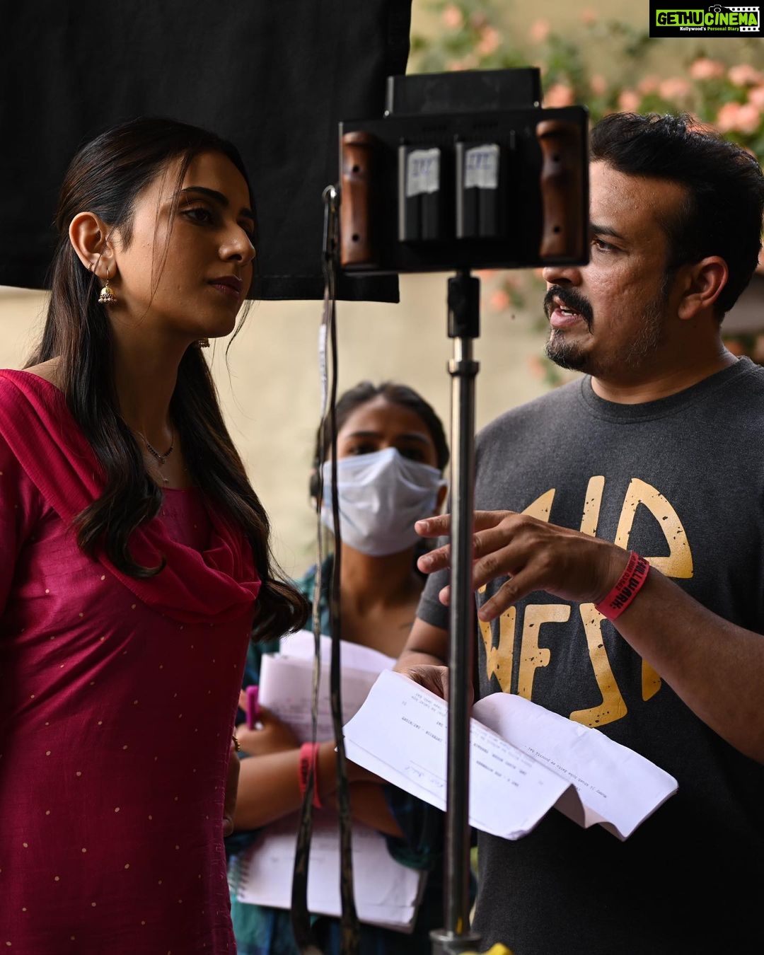 Rakul Preet Singh Instagram - It’s been an amazing journey so far. The efforts, the pain, the commitment and the excitement we have put in so far are for today! The day when we finish our promotional activities and present our film to the world tomorrow! Such an amazing experience! Hope we satisfy the world for its creative expectations from the film. #Chhatriwali #chhatriwalionzee5 #Tejas #tejasdeoskar #deoskar #trending #instagram #love #life #happiness #insta Mumbai, Maharashtra