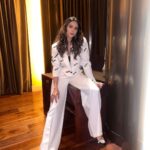 Rakul Preet Singh Instagram - 🤍🖤🤍 When you can’t caption it use hearts 😁 Outfit @cilvrstudio Earrings @prerto Heels @aldo_shoes Styled by @anshikaav Hair @shivani.shettyehmua Makeup @shaylinayak