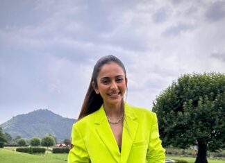 Rakul Preet Singh Instagram - Yeh haseein vaadiyaan 💚💚 #kashmir #paradise Outfit @pinkporcupines Necklace @curiocottagejewelry Styled by @anshikaav Make up @im__sal Hair @aliyashaik28