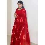 Rithika Tamil Selvi Instagram - Good morning ❤️ Saree @ashas_womens_collection Blouse @knotweddinghouse . . . . . . #rithika #tamil_rithika #rithikatamilselvi #sareefashion #redsaree #vijaystars #vijaytelevision