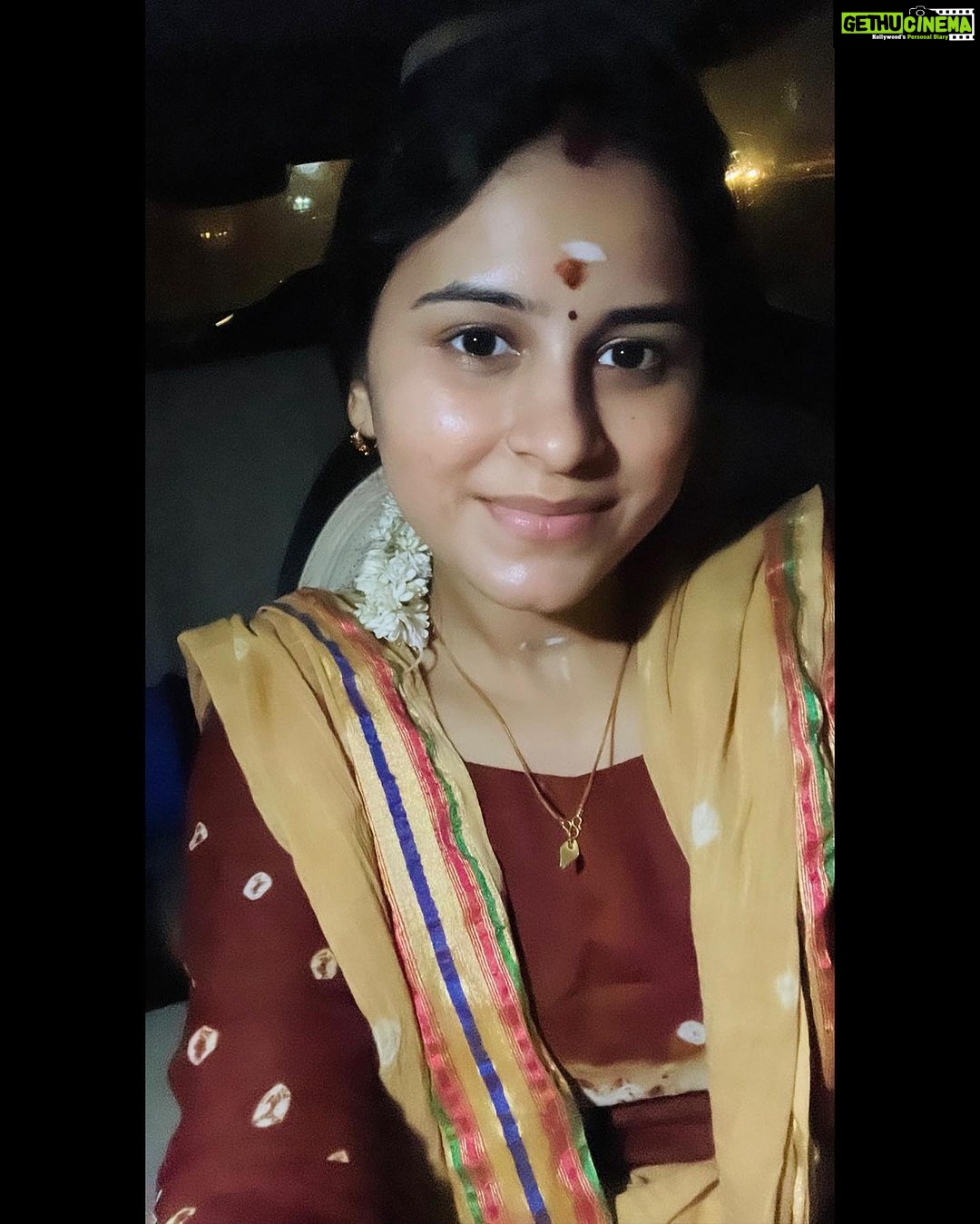Rithika Tamil Selvi Instagram - Tuesday vibes 😊✌️ . . . . #rithika #tamil_rithika #vijaystars #vijaytelevision #rithikatamilselvi