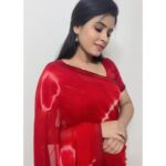 Rithika Tamil Selvi Instagram - Good morning ❤️ Saree @ashas_womens_collection Blouse @knotweddinghouse . . . . . . #rithika #tamil_rithika #rithikatamilselvi #sareefashion #redsaree #vijaystars #vijaytelevision