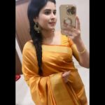 Rithika Tamil Selvi Instagram - Everyday is a good day. There’s something to learn, care & celebrate😊✌️ Have a great day 🧡 Saree @ashas_womens_collection Blouse @knotweddinghouse #rithika #tamil_rithika #rithikatamilselvi #vijaystars #vijaytelevision #morningvibes #morningquotes