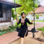 Rithika Tamil Selvi Instagram - All about today 😇🙏🏻 . . . #positivevibesonly #trivandrumdiaries #trivandrum #padmanabhaswamytemple #kuthiramalika_palace❤️ #kuthiramalika #aazhimala #rithika #tamil_rithika #rithikatamilselvi #vijaystars Trivandrum