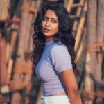 Roshini Haripriyan Instagram – 💜🤍

#roshniharipriyan #liveyourlife #onedayatatime #grateful
