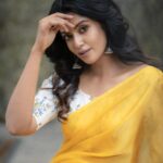 Roshini Haripriyan Instagram – Manjal niram 💛🌻🌞

Outfit – @zol_studio
Styling – @subikanifabint 
Photography – @camerasenthil 
make up – @pavihairandmakeup 
Hair – @ranjitha_hairstylist 
Organised by @rrajeshananda 

#roshniharipriyan #roshni #grateful #love #happiness #yellow #tamil