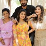 Roshini Haripriyan Instagram - Togetherness 💠❤️ @abhirami_official @darshan_offl @shrutika_arjun @actormuthukumar Missed @santhoshprathapoffl 🤍 #makingmemories #cwc3 📷 @dhanush__photography