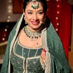 Rupali Ganguly Instagram – Go Green 💚❤️

Thank u for making all my dreams come true as an actor @rajan.shahi.543 ❤️🙏🏻
Thank u for this look @ketswalawalkar @nishabedii and @manasimanojofficial for giving such gorgeous jewelry to Anupamaa always ❤️
Thank u for this click after much pleading @gulshanshah15 😈

And thank you all for the immense love my digital family 🙏🏻

#anupamaa #green #happy #blessed #instagood #friday #gratitude #rupaliganguly #gurukool #jaimatadi #jaimahakal 

@directorskutproduction @starplus 

MUH – @shivkumar2655 and Ashwini