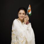 Rupali Ganguly Instagram - Celebrating my country, my India, not just on one day but everyday... Always grateful and proud to be an Indian!🇮🇳 #MeraBharatMahaan . . Styled By: @nehaadhvikmahajan Outfit: @neerusindia . . #ProudIndian #Gratitude #India #happy #Independenceday #Indian #love #grateful #proud #bharat #anupamaa #rupaliganguly #jaimatadi #jaimahakal