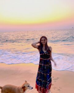Saiee Manjrekar Instagram - Last sunset of ‘22, reflecting on what a year of growth and learning it has been. Here’s looking to 2023✨🧿

 @shopverb @elevate_promotions