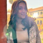 Saiee Manjrekar Instagram – life’s really been feeling like sunshine and smiles recently ✨