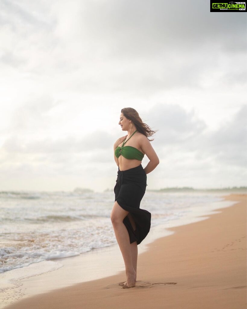 Sanaya Pithawalla Instagram - Take a pause and just breathe…. ♥️ Sri Lanka