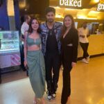Sanaya Pithawalla Instagram - Never thought this would happen! Not a fan girl for many , but man this guy has my ♥️ Been a fan right since I heard his first track! Spent the whole lockdown listening to his songs on loop and AP has jus somehow played such an important part when it comes to music in my life . The first concert I ever attended in life was his and got to witness his magic on screen yesterday and got to meet him in person too. Couldn’t have asked for anything better ! Love you @ap.dhillxn ♥️ your a star and can’t wait to see the magic you keep creating for the world 🤗 @primevideoin @talentgram.agency