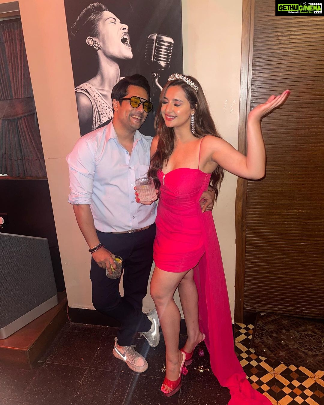 Sanaya Pithawalla Instagram - Barbie themed birthday dump part 1 π«Άπ» Wearing a customised @maisolos.world dress β₯οΈ Make up @nancypamnanimua π Hair @makeupandhairbydisha The BlueBop Cafe