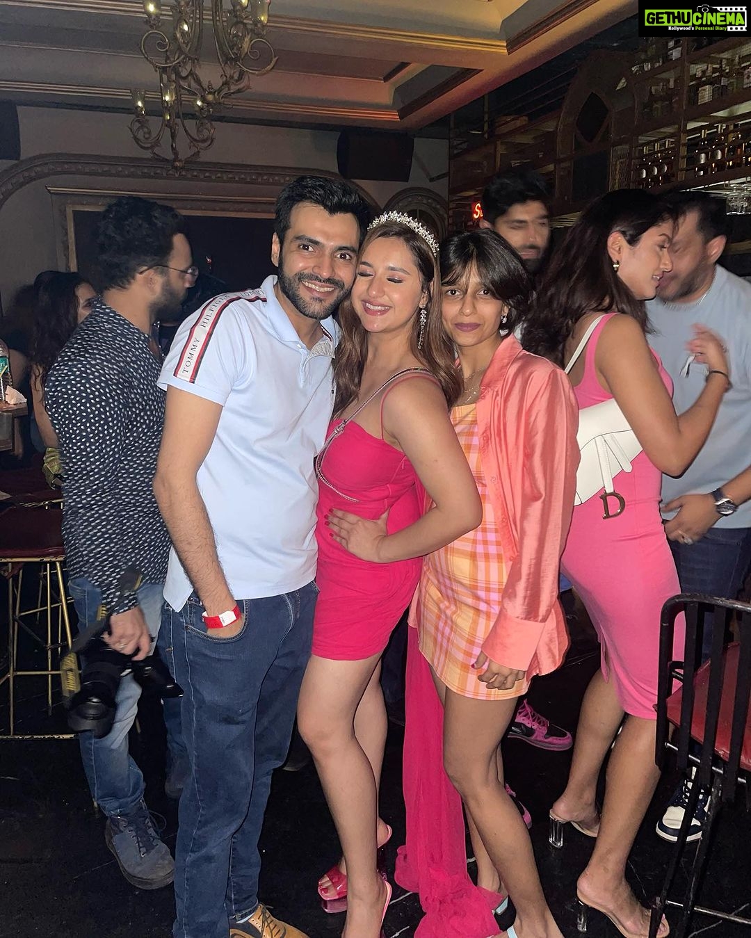 Sanaya Pithawalla Instagram - Barbie themed birthday dump part 1 π«Άπ» Wearing a customised @maisolos.world dress β₯οΈ Make up @nancypamnanimua π Hair @makeupandhairbydisha The BlueBop Cafe