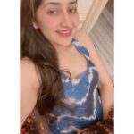Sayyeshaa Saigal Instagram - Sometimes I just feel like doing nothing! “Me time” 💃 Refreshing #metime#chilling#refreshing#peace#momlife#takeabreak#home#instagood#instagram
