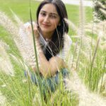 Sayyeshaa Saigal Instagram - 🌸🧿 #dubai#flowerpower#love#travel#traveldiaries#instadaily#makingmemories#keepitreal Dubai - دبى