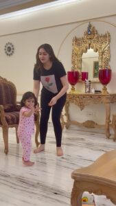 Sayyeshaa Saigal Instagram - Dancing is what we do best! My baby girl! @arianajofficial ❤️

#dancing#freezedance#mama#baby#love#moments#makingmemories#besttimes#cherish#mine#instagood#instadaily