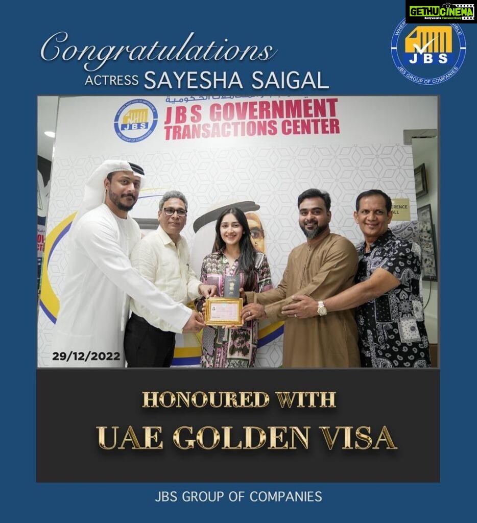 Sayyeshaa Saigal Instagram - So honoured to have received the UAE Golden Visa! Thank you Dubai government and @jbs.group.companies @dr.shanid_asifali made the entire process so amazing 🙏