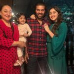 Sayyeshaa Saigal Instagram - Some from the anniversary dinner! My loves! ❤️❤️❤️ l🧿🧿🧿🧿 @aryaoffl @shhaheen @arianajofficial #anniversary#dinner#love#family#us#instagood#makingmemories