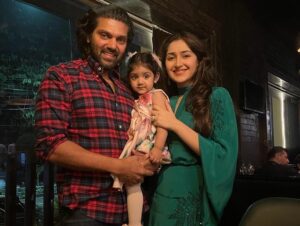 Sayyeshaa Saigal Instagram - Some from the anniversary dinner! My loves! ❤️❤️❤️ l🧿🧿🧿🧿 @aryaoffl @shhaheen @arianajofficial 

#anniversary#dinner#love#family#us#instagood#makingmemories