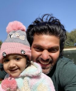Sayyeshaa Saigal Instagram - Happy Fathers Day to the best daddy in the world! Ariana loves you! 
Daddy’s girl! ❤️🧿

@aryaoffl @arianajofficial 
#fathersday#love#daddydaughter#bestdadever#myloves#instadaily#instagram#precious