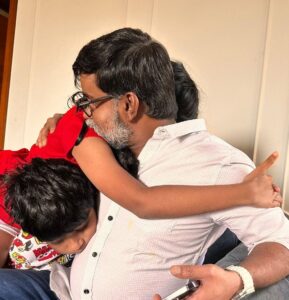 Selvaraghavan Instagram - When I leave town 😍😍❤️❤️
#mykids
#fatherlove
